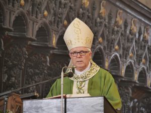 Novozaređeni zadarski nadbiskup koadjutor predvodio misu u katedrali Sv. Stošije!