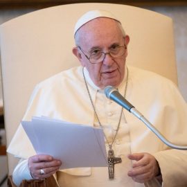 epa08626362 A handout picture provided by the Vatican Media shows Pope Francis during his weekly general audience, held inside the Library of the Apostolic Palace at the Vatican, 26 August 2020. EPA/VATICAN MEDIA HANDOUT HANDOUT EDITORIAL USE ONLY/NO SALES